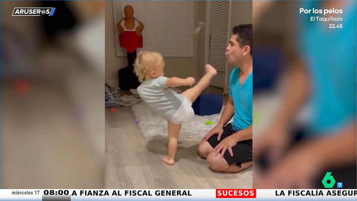La increíble habilidad en artes marciales de un bebé de dos años que sorprende a los Aruser@s La increíble habilidad en artes marciales de un bebé de dos años que sorprende a los Aruser@s