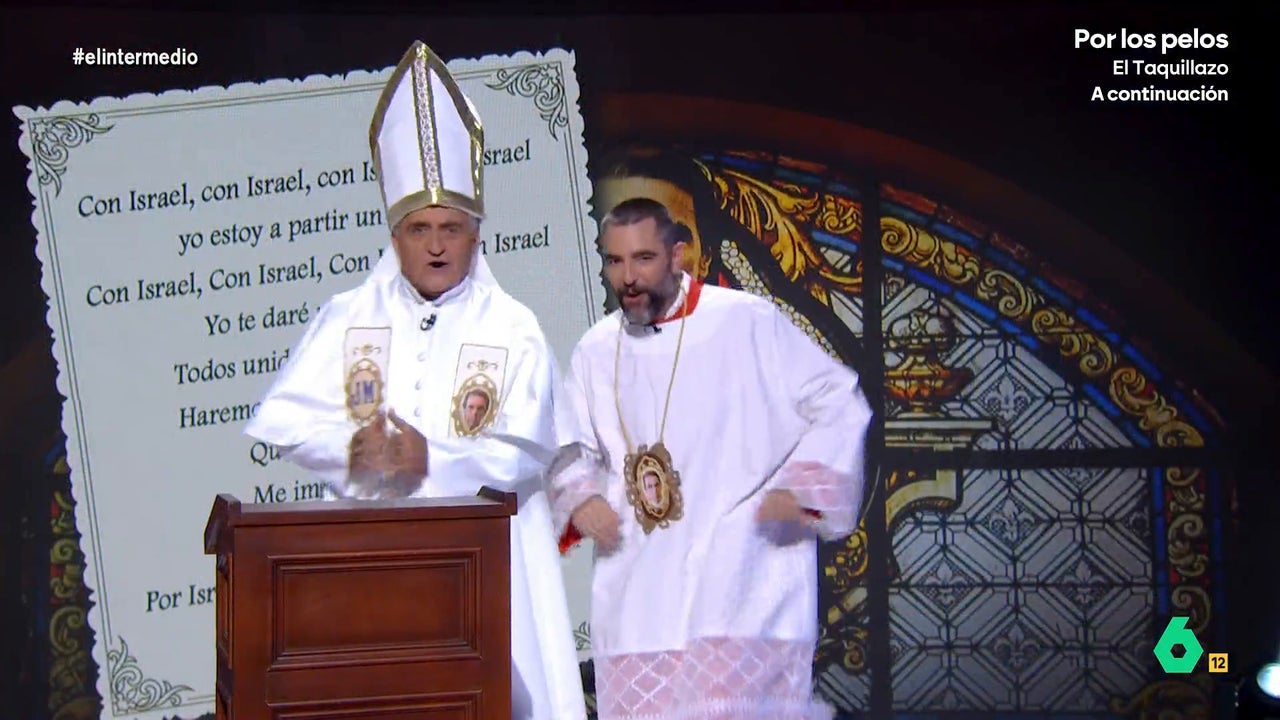 El cántico de la 'Iglesia Aznariana' para defender a Israel: "Que pasen hambre me importa un pijo, Netanyahu es el mejor"