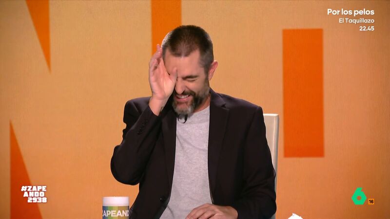 Dani Mateo llora de risa en Zapeando: "Si no fuera por estos raticos..."