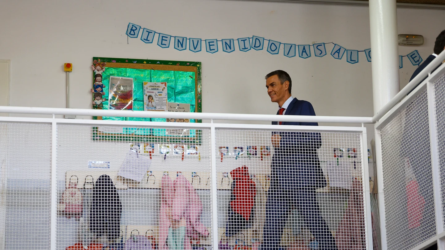 El presidente del Gobierno, Pedro Sánchez visita las instalaciones de la escuela infantil Casa de los Niños en Getafe El presidente del Gobierno, Pedro Sánchez visita las instalaciones de la escuela infantil Casa de los Niños en Getafe