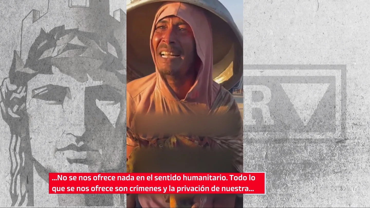 Un hombre palestino abandona Ciudad de Gaza Un hombre palestino abandona Ciudad de Gaza