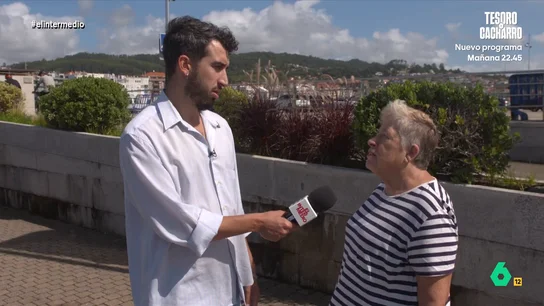 Una mujer gallega cuando Isma Juárez le pregunta por Alberto Núñez Feijóo: "No me hagas hablar" El reportero ha visitado Sanxenxo para intentar hablar con el rey Juan Carlos I. Juárez quiere conseguir que el emérito salude al programa y, además, sugerirle que le haga las paces con Miguel Ángel Revilla.