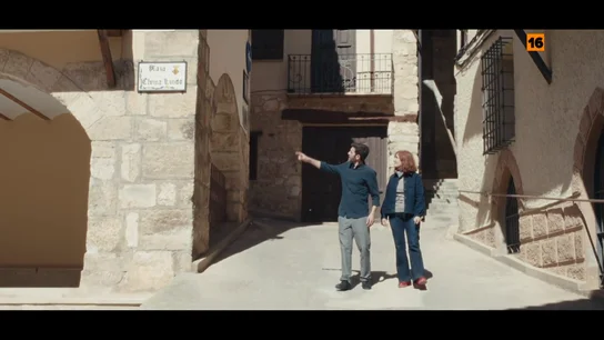 La semana que viene, en Salvados, Gonzo recorre un pueblo de la España vaciada con Elvira Lindo: "Aquí la gente no se aburre" La semana que viene, en Salvados, Gonzo recorre un pueblo de la España vaciada con Elvira Lindo: "Aquí la gente no se aburre"