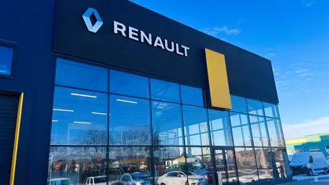 Fachada concesionario Renault Fachada concesionario Renault