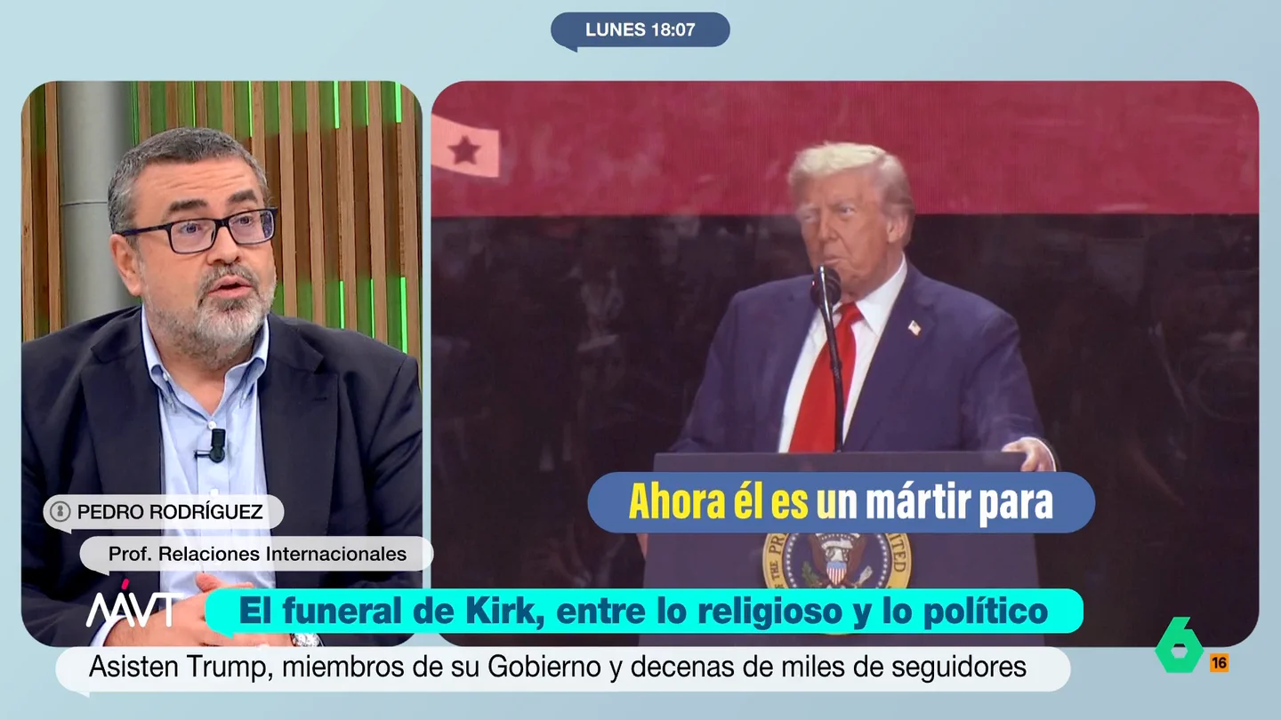 Pedro Rodríguez opina sobre la intervención de Trump en el funeral de Charlie Kirk: "Es la ley del talión, diente por diente" Pedro Rodríguez valora en este vídeo el funeral de Charli Kirk y el discurso de Donald Trump. Considera que hubo una "sobredosis de religión" que, introducida en la política, "no es bueno para la democracia".