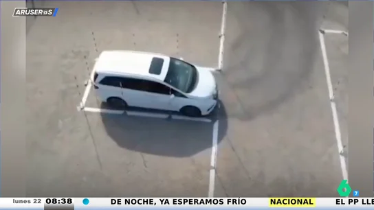 Hans Arús, al ver cómo son los exámenes de conducir en China: "En España la mitad no lo pasamos" Hans Arús, al ver cómo son los exámenes de conducir en China: "En España la mitad no lo pasamos"