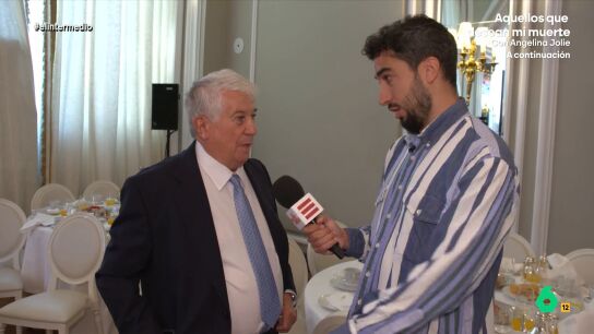 Isma Ju&aacute;rez conversa con el empresario Arturo Fern&aacute;ndez en el hotel Ritz, donde abordan temas como la reducci&oacute;n de la jornada laboral o su propia jubilaci&oacute;n, que a sus 80 a&ntilde;os ni se plantea: "Con la jubilaci&oacute;n no me da".