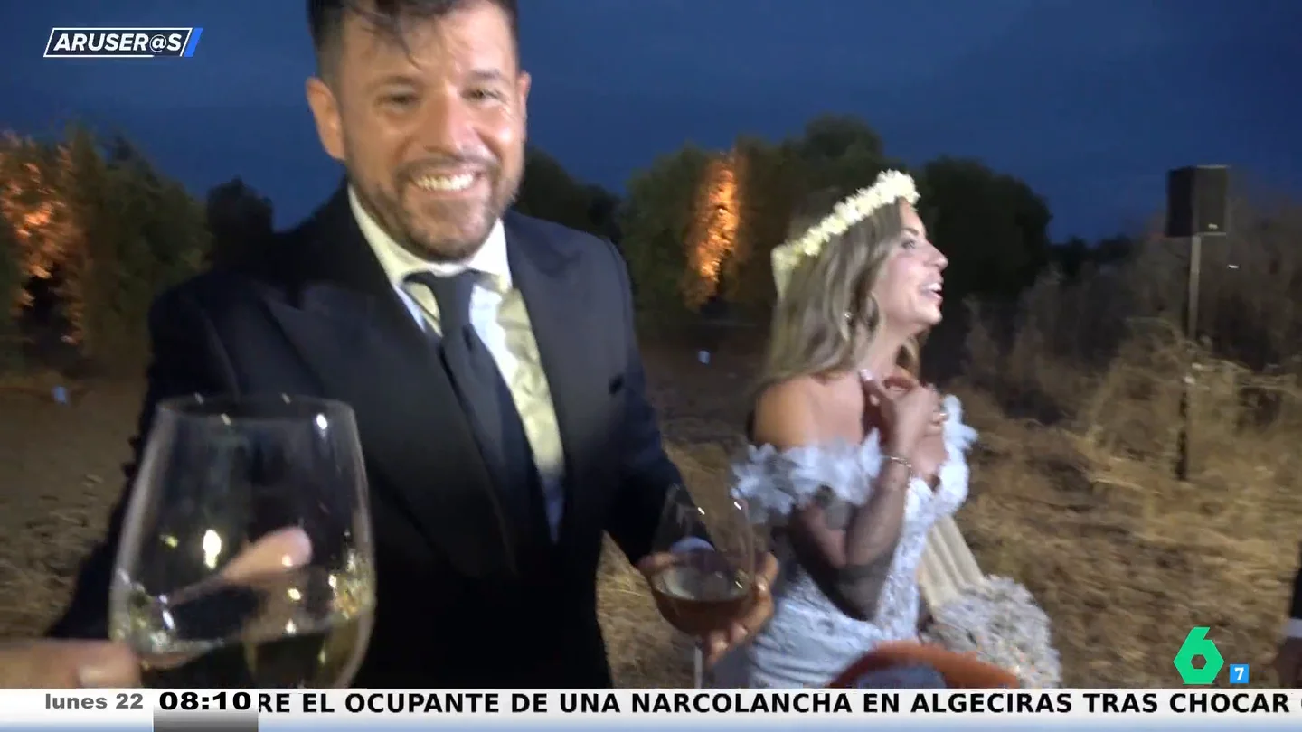 Pablo López por segunda vez con Laura Rubio, la concursante que conoció en 'La Voz': así han brindado con la prensa Pablo López por segunda vez con Laura Rubio, la concursante que conoció en 'La Voz': así han brindado con la prensa