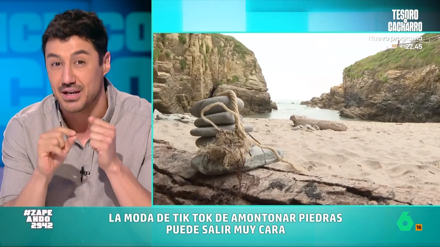 Francisco Cacho alerta sobre la moda viral de apilar las piedras de las playas: "Hay multas de hasta 6.000 euros" Francisco Cacho alerta sobre la moda viral de apilar las piedras de las playas: "Hay multas de hasta 6.000 euros"