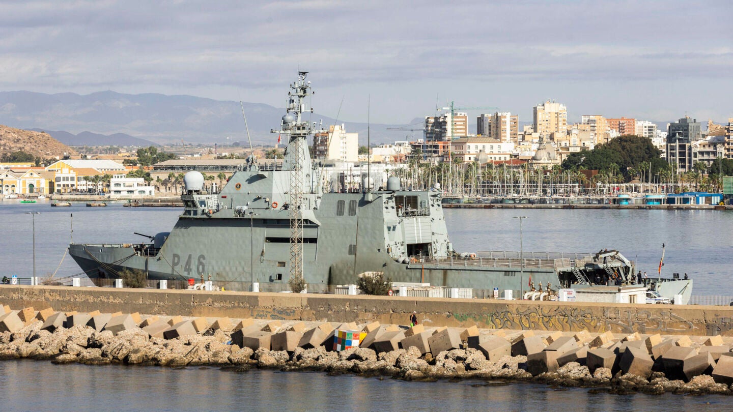 El buque Furor aguarda su salida el encuentro de la Global Sumud Flotilla amarrado en el puerto de Cartagena.