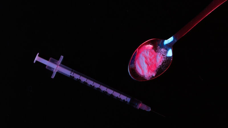 Qué es el tusi, la cocaína rosa por la que han detenido a un cura en Málaga