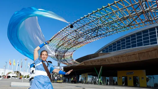 Miles de personas viven con fervor la apertura de puertas de la primera Comic-Con Málaga Miles de personas viven con fervor la apertura de puertas de la primera Comic-Con Málaga