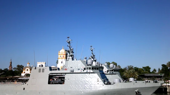 El buque español 'Furor', de la Armada española, en Sevilla El buque español 'Furor', de la Armada española, en Sevilla