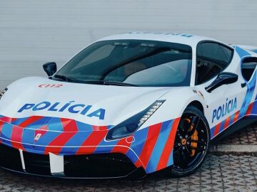 Ferrari 488 GTB Policia Portugal
