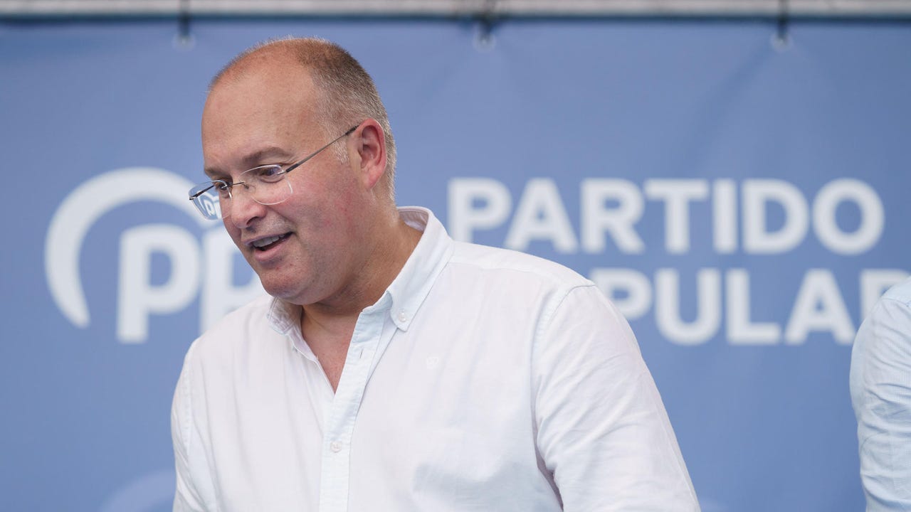 El PP exige a Sánchez "que se vaya" tras no acudir su mujer a la comparecencia con el juez Peinado