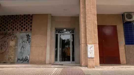 Un hombre asesina a su pareja en plena calle en Sevilla y después intenta suicidarse Un hombre asesina a su pareja en plena calle en Sevilla y después intenta suicidarse