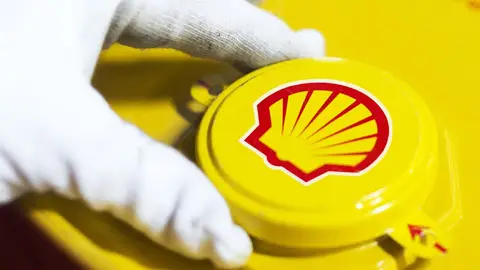 El revolucionario "aditivo" que permitirá cargar los coches eléctricos en 10 minutos que ha creado una legendaria marca de combustible de F1 Shell
