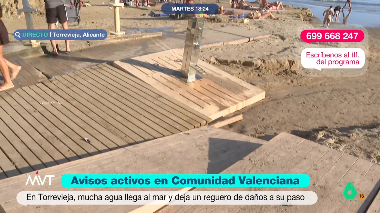Así ha quedado la playa del Cura en Torrevieja tras las tormentas: pasarelas rotas, lavapiés inutilizados y aguas residuales Así ha quedado la playa del Cura en Torrevieja tras las tormentas: pasarelas rotas, lavapiés inutilizados y aguas residuales