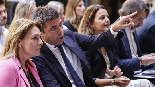 Camarero o no conoce sus competencias o miente: el servicio teleasistencia sí tenía la obligación de ayudar a los 37 dependientes fallecidos en la DANA. Camarero o no conoce sus competencias o miente: el servicio teleasistencia sí tenía la obligación de ayudar a los 37 dependientes fallecidos en la DANA.