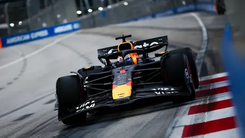 Max Verstappen en el GP de Singapur Max Verstappen en el GP de Singapur