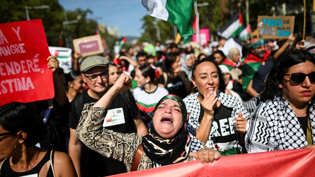 Miles de personas se manifiestan en ciudades de toda España contra el genocidio de Israel en Gaza
