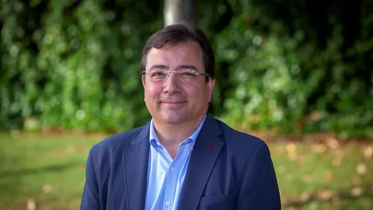 Guillermo Fernández Vara Guillermo Fernández Vara
