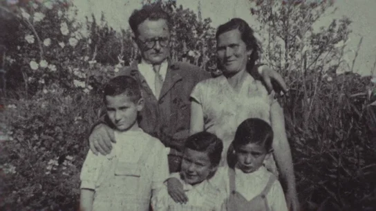 Quién era Xosé Humberto Baena, el último fusilado del franquismo: "Era un buen militante, siempre estaba dispuesto. Sonreía mucho con su Maruxa" Quién era Xosé Humberto Baena, el último fusilado del franquismo: "Era un buen militante, siempre estaba dispuesto. Sonreía mucho con su Maruxa"