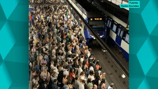 Sin aire, sin espacio y con mucha paciencia: relato del caos para coger el metro en Madrid (y no, no es algo puntual) Sin aire, sin espacio y con mucha paciencia: relato del caos para coger el metro en Madrid (y no, no es algo puntual)