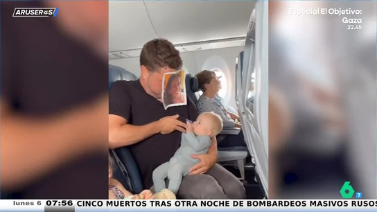 El ingenioso truco de un padre al disfrazarse de mamá para dar el biberón a su bebé El ingenioso truco de un padre al disfrazarse de mamá para dar el biberón a su bebé