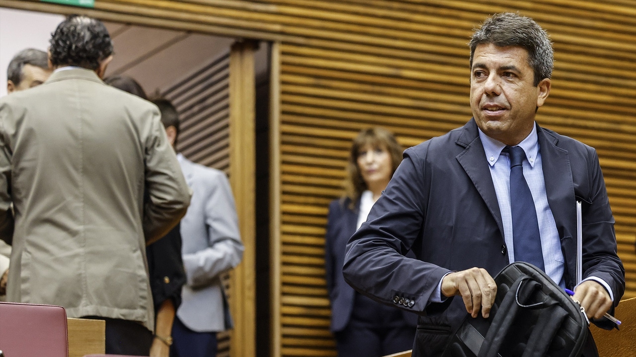 Mazón elude toda responsabilidad y vende definitivamente a Pradas casi un año después de la DANA: "No le di ninguna instrucción"