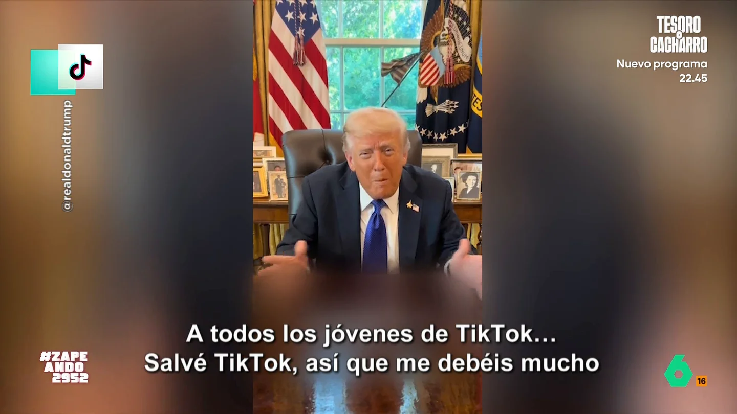 Donald Trump se hace 'tiktoker' y manda un mensaje a los jóvenes: "Salvé Tik Tok, así que me debéis mucho" Después de prohibir Tik Tok en Estados Unidos hace unos meses, para después cederle el control a sus amigos, Donald Trump da el salto a la red social con un mensaje para los jóvenes: "Alguno de vosotros puede llegar a presidente".
