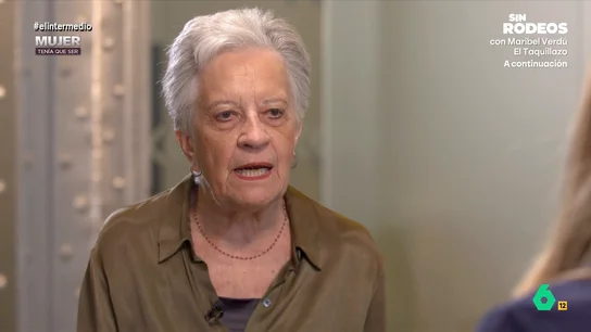 Victoria Camps, sobre la democracia: "Es imperfecta, es ineficiente, pero es el mejor régimen que hemos sabido inventar" Sandra Sabatés charla con la filósofa, que ha publicado recientemente el ensayo 'La sociedad de la desconfianza'. Para Camps, "estamos en una situación de descrédito de muchas cosas".