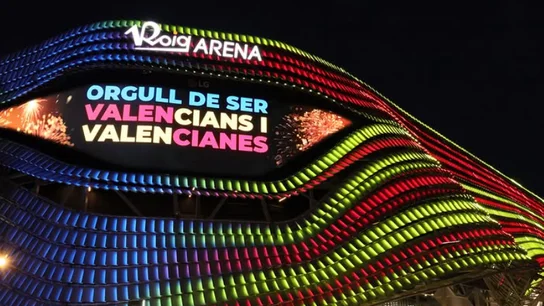 El Roig Arena se viste de 'senyera' por el Día de la Comunidad Valenciana El Roig Arena se viste de 'senyera' por el Día de la Comunidad Valenciana