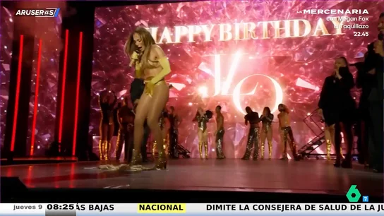 Jennifer Lopez recuerda sus vídeos más embarazosos en sus conciertos: de cuando le trepó un bicho a cuando se le cayó la falda Jennifer Lopez recuerda sus vídeos más embarazosos en sus conciertos: de cuando le trepó un bicho a cuando se le cayó la falda
