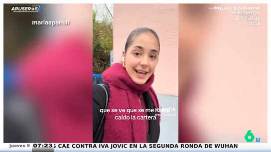 Una joven española que vive en Alemania se emociona al recuperar su cartera gracias al gesto de un desconocido Una joven española que vive en Alemania se emociona al recuperar su cartera gracias al gesto de un desconocido