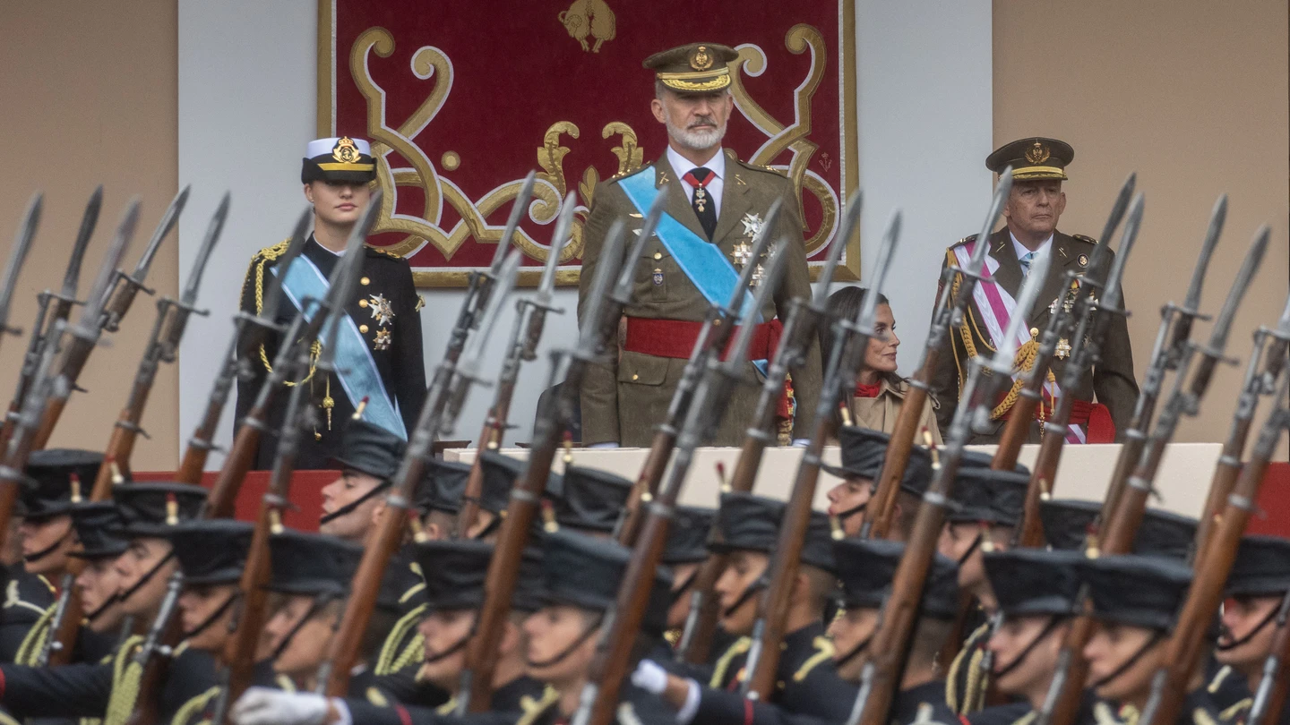 El rey Felipe VI en el desfile militar del 12 de octubre de 2024 El rey Felipe VI en el desfile militar del 12 de octubre de 2024