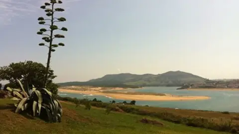 Playa de Valdearenas Playa de Valdearenas