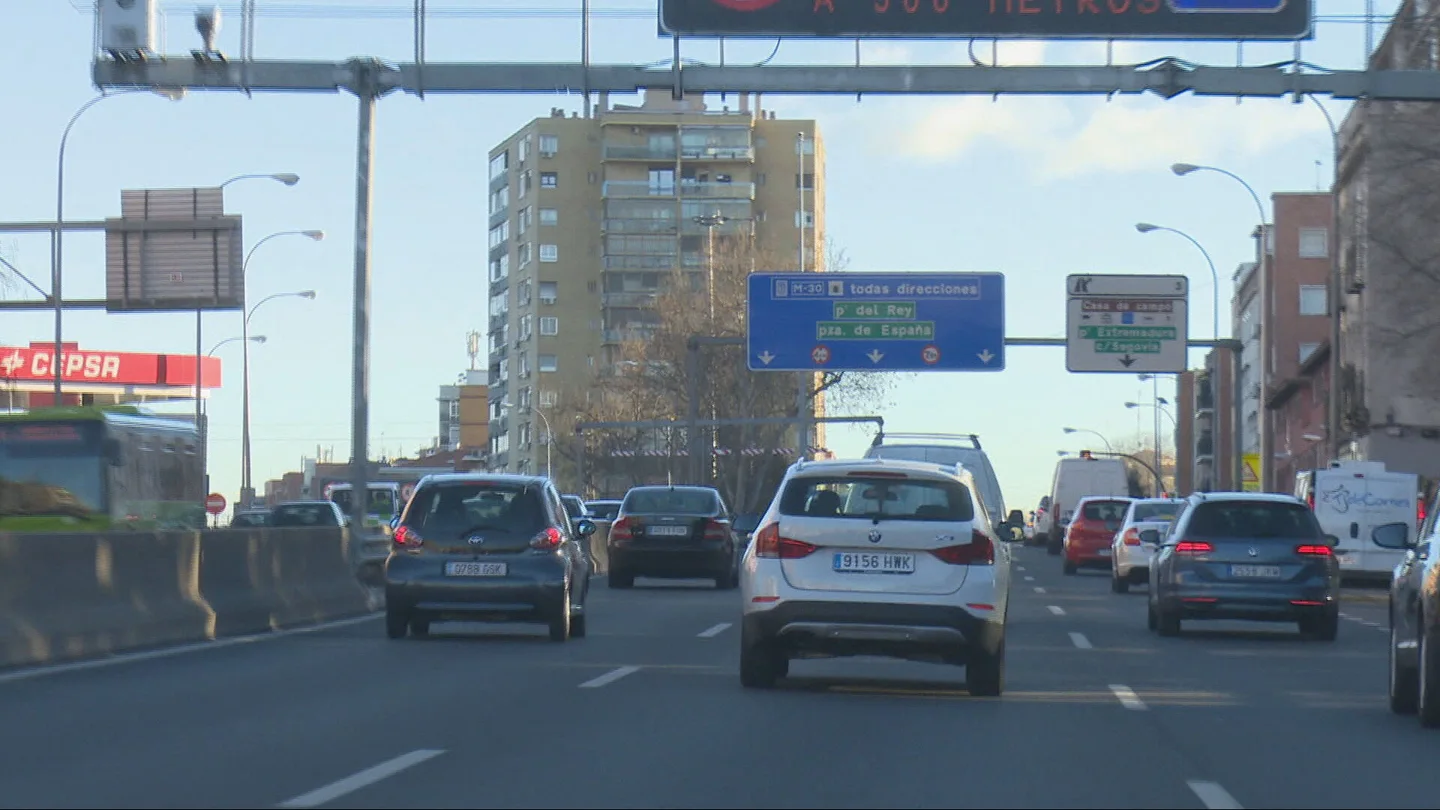 ¿Adiós al coche para ir a trabajar?: así es la nueva ley de movilidad sostenible que pone en el centro al peatón ¿Adiós al coche para ir a trabajar?: así es la nueva ley de movilidad sostenible que pone en el centro al peatón