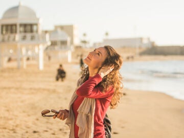 Chica joven en C&aacute;diz