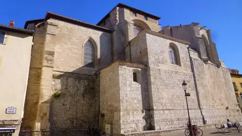 Descubre la Iglesia de San Gil Abad Descubre la Iglesia de San Gil Abad