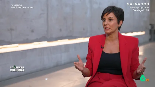 Isabel Rodríguez: "Si pudiera, estaría planteando ya un 155 para intervenir la competencia de vivienda en la Comunidad de Madrid" "Me cuesta comprender cómo la presidenta de la comunidad autónoma donde más imposible es acceder a una vivienda y más caro es alquilar una casa, se niega a aplicar medidas efectivas que dan ese resultado", afirma Isabel Rodríguez en este vídeo.