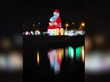 Papá Noel gigante de Águeda Papá Noel gigante de Águeda
