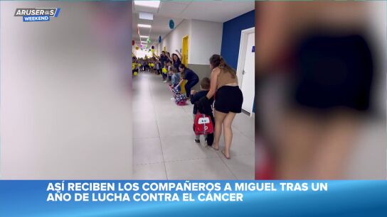 Miguel, un ni&ntilde;o de 5 a&ntilde;os que ha superado un c&aacute;ncer, vuelve al cole un a&ntilde;o despu&eacute;s: este es el v&iacute;deo del recibimiento de sus compa&ntilde;eros