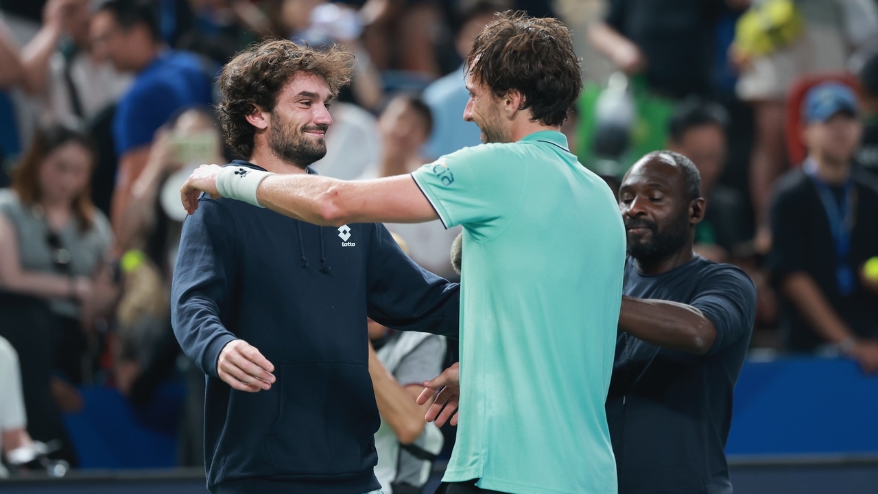 ¡La historia del año! De jugar las previas a ganarle la final a su primo en el Masters 1.000 de Shanghái