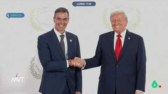 Sánchez y Trump se saluda en Egipto Sánchez y Trump se saluda en Egipto