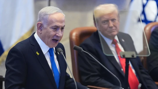 Benjamin Netanyahu hablan ante el parlamento israelí bajo la mirada de Donald Trump Benjamin Netanyahu hablan ante el parlamento israelí bajo la mirada de Donald Trump