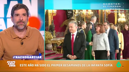 Más de mil personas en el besamanos de Casa Real tras el Desfile Militar: "Alguno pensaba que estaba en la cola de Doña Manolita" Más de mil personas en el besamanos de Casa Real tras el Desfile Militar: "Alguno pensaba que estaba en la cola de Doña Manolita"