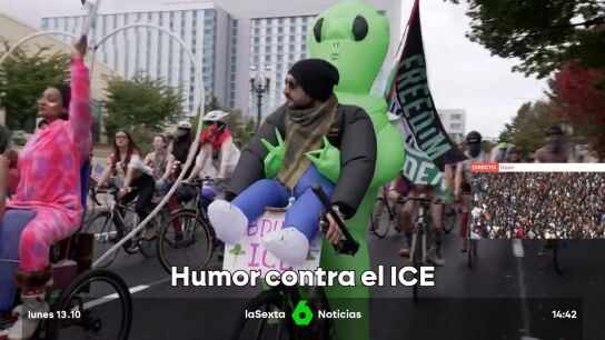 Desnudos o disfrazados: as&iacute; protestan los vecinos de Portland contra el despliegue de la Guardia Nacional