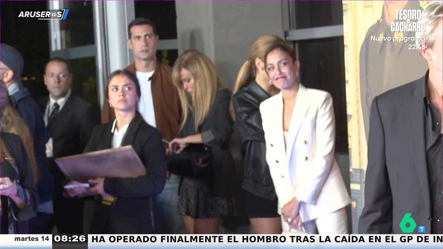 El tenso vídeo en el que Hiba Abouk y Lara Dibildos, exparejas de Álvaro Muñoz Escassi, se encuentran en un evento El tenso vídeo en el que Hiba Abouk y Lara Dibildos, exparejas de Álvaro Muñoz Escassi, se encuentran en un evento