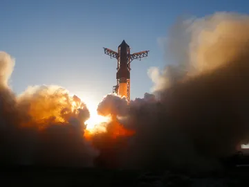Cohete Starship en su undécimo vuelo de prueba Cohete Starship en su undécimo vuelo de prueba